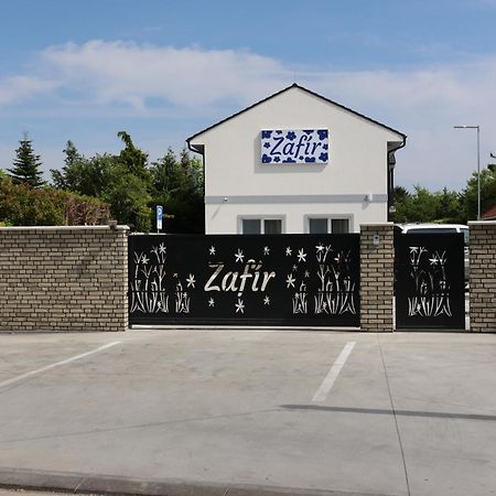 Zafir Otel Dunajská Streda Dış mekan fotoğraf