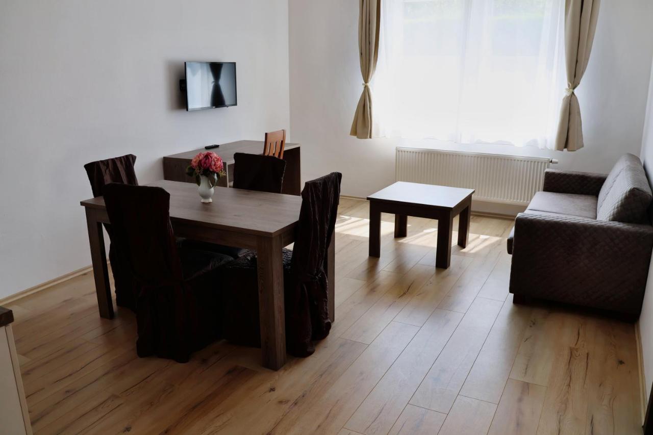 Zafir Otel Dunajská Streda Dış mekan fotoğraf