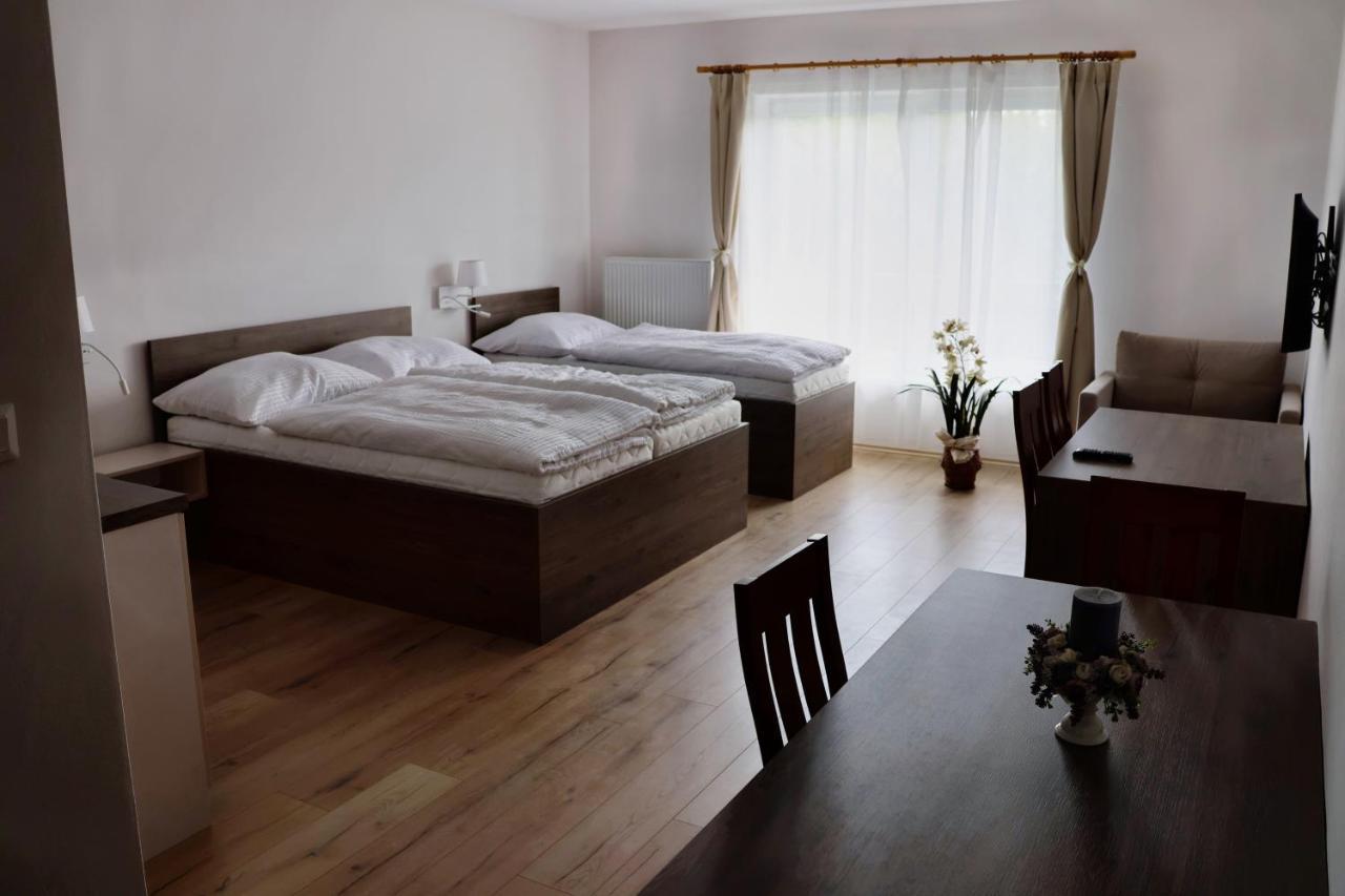 Zafir Otel Dunajská Streda Dış mekan fotoğraf