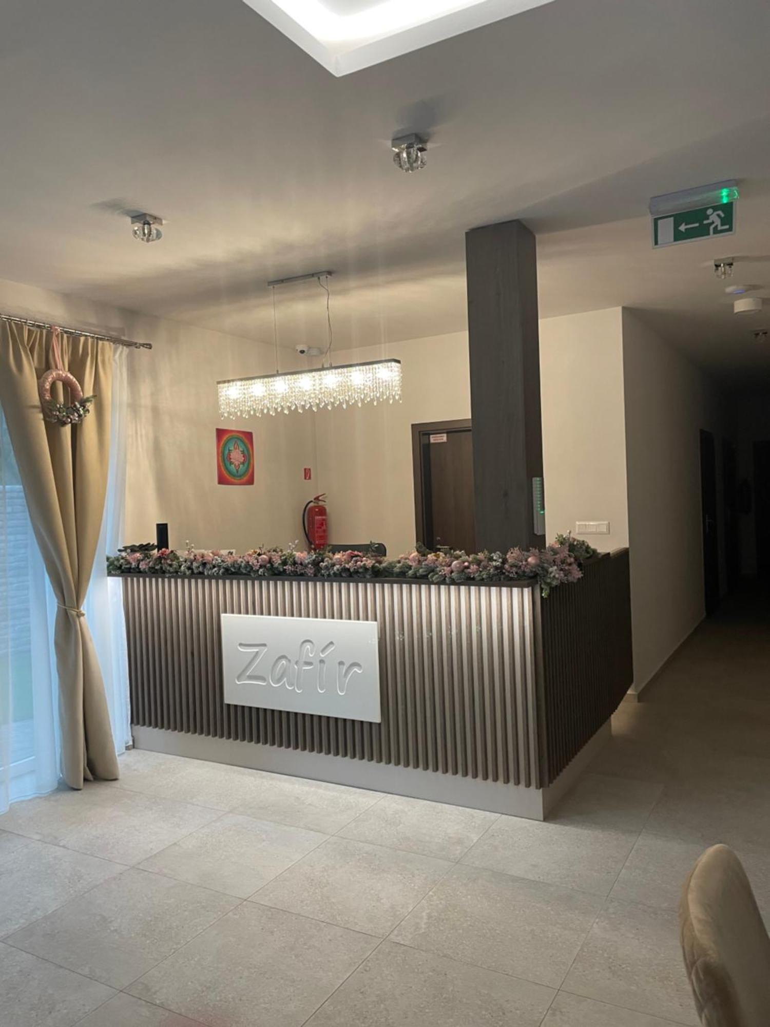 Zafir Otel Dunajská Streda Dış mekan fotoğraf